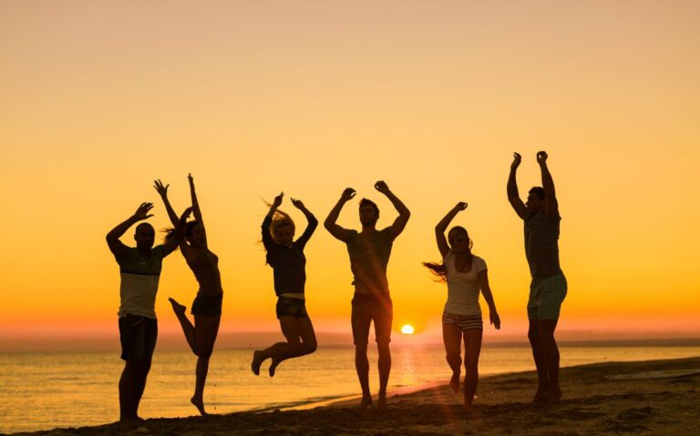 How to Relax to the Max on Your Tamarindo Vacation… Without Breaking the Bank!