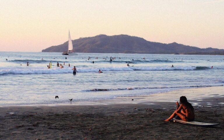 Best Tamarindo Surf Spots and Tips for Beginners